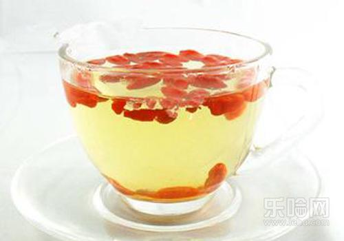 黄芪红枣枸杞茶的功效,黄芪枸杞红枣泡水喝的