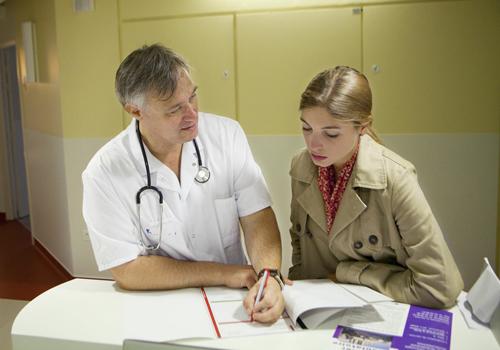 嘴唇发紫是心脏不好吗