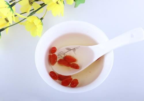 喝了枸杞红枣水长痘痘,为什么喝枸杞红枣水会