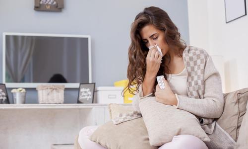 宝宝流感反复发烧怎么办