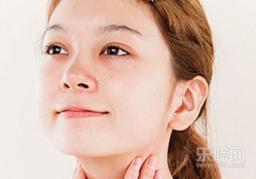 用素颜霜之前要用什么,素颜霜前还有涂抹什么