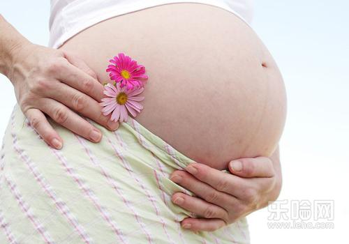 妊娠纹几个月开始出现,妊娠纹什么时候长出来