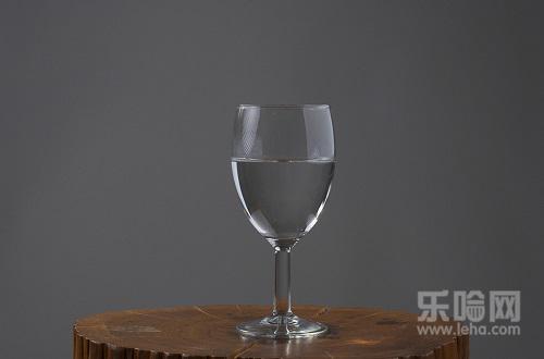 喝白酒吃胡萝卜行吗,喝白酒能吃胡萝卜吗,胡萝