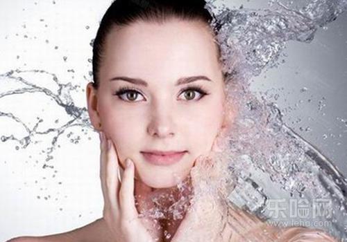 用盐水洗脸后用清水再洗一遍吗,盐水洗脸后要