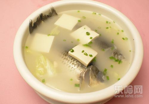 怀孕两个月恶心吃不下东西怎么办,怀孕两个月