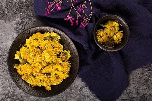 菊花茶减肥晚上吃面瘦肚子?图片