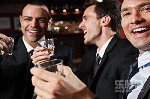 怎么喝酒不容易醉,怎么喝酒不醉的小技巧,喝酒