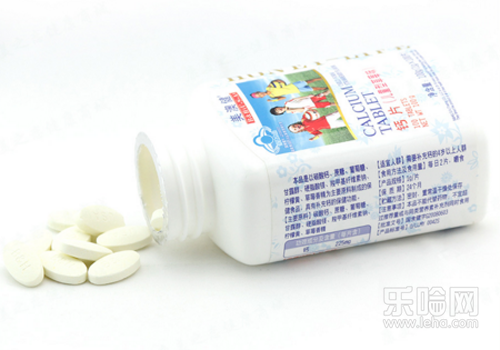 老人吃什么钙片补钙效果好,老人吃哪种钙片好