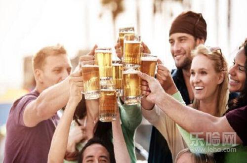 怎么喝酒不容易醉,怎么喝酒不醉的小技巧,喝酒