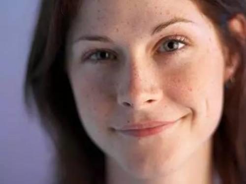 怀孕脸上长斑怎么办 6个妙招解烦恼