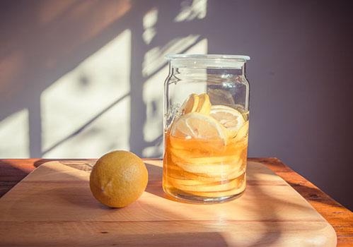 蜂蜜柠檬水放冷冻还是冷藏 营养成分会改变吗