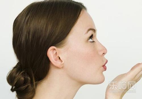 封闭粉刺能自己好吗,封闭性粉刺会自己消失吗