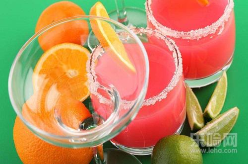 西瓜和什么水果榨汁好喝,西瓜可以和什么一起