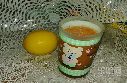 西红柿和什么一起榨汁好,西红柿可以和什么一