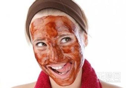 有斑可以用红酒做面膜,红酒面膜可以祛斑吗-乐