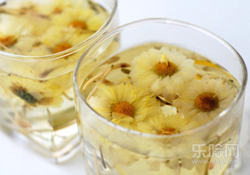 枸杞菊花冰糖泡茶能加蜂蜜,枸杞菊花加蜂蜜的