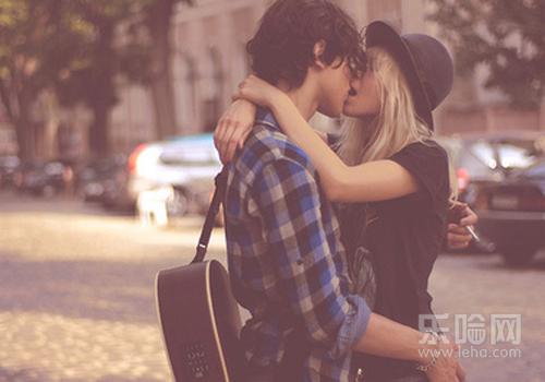 情侣亲嘴会不会怀孕,接吻会不会怀孕-乐哈健康