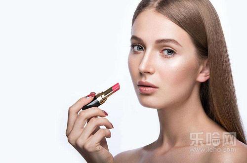 口红过期了还能用吗,口红过期了再用有什么后