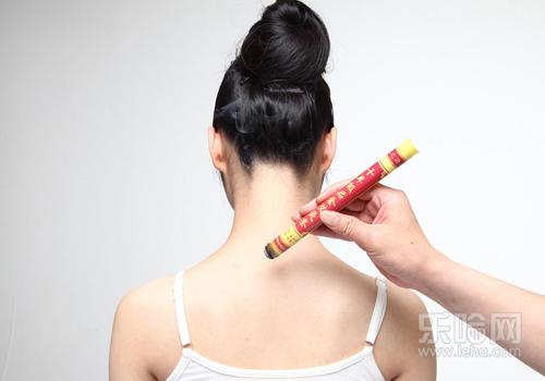 膝盖疼能艾灸吗,膝盖疼艾灸灸哪里-乐哈健康网