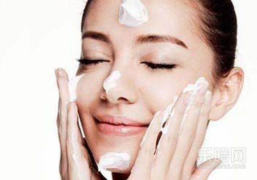 香皂洗脸毛孔会变大吗,用香皂洗脸好不好-乐哈