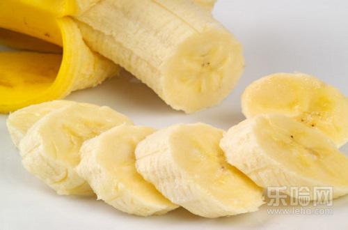 吃香蕉肚子疼怎么回事,吃香蕉肚子痛怎么办-乐