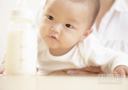 母乳性腹泻的宝宝怎么改善,宝宝喝母乳拉肚子