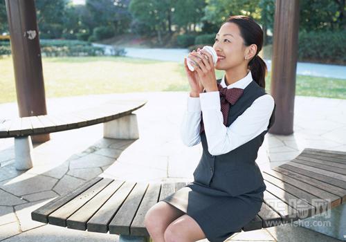 皮肤过敏可以敷面膜吗,皮肤过敏能敷面膜吗-乐