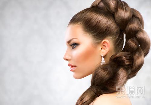 皮肤过敏能洗澡吗,皮肤过敏可以洗澡吗-乐哈健