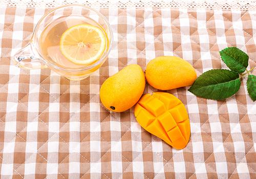 芒果有黑斑还能吃吗,芒果核变黑了能吃吗