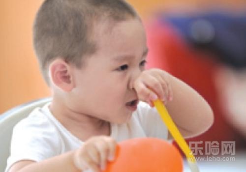 鼻子痒打喷嚏流鼻涕是怎么回事-乐哈健康网