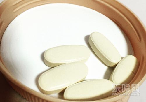 孕妇腿抽筋吃什么钙片好,孕妇腿抽筋能吃钙片