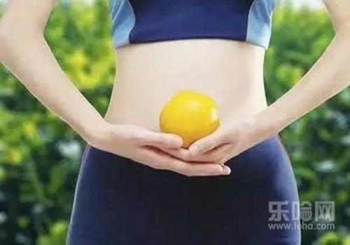 舌头发白有齿痕是什么原因,舌头白有裂痕怎么