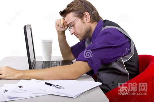 大便黑色不成形是什么原因,为什么大便黑色不