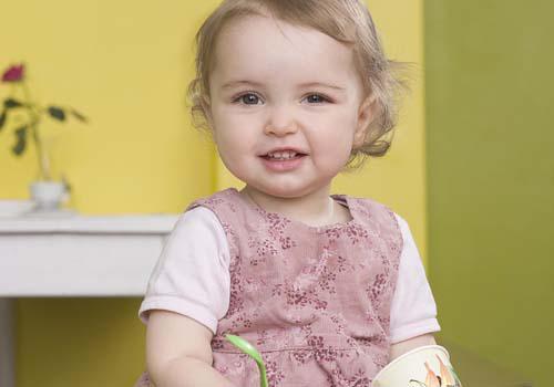 小孩荨麻疹洗澡能用沐浴露吗