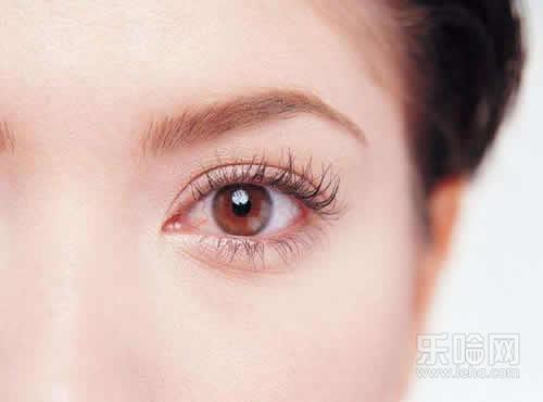 热毛巾敷眼睛缓解近视,热毛巾敷眼睛治近视吗