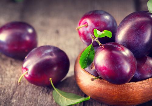 感冒可以吃李子吗