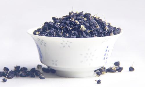 黑枸杞凉水泡会掉色吗