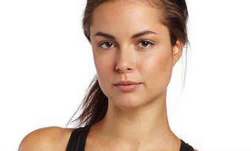 皮肤黄是什么原因引起的,皮肤黄是怎么回事-乐