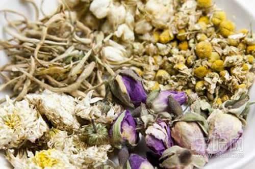 湿热体质喝什么茶最好,湿热体质泡什么茶好-乐