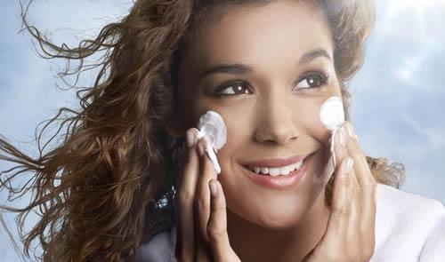 直接涂防晒霜可以吗,只涂防晒霜可以吗-乐哈健