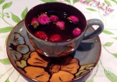 玫瑰枸杞红枣可以一起泡吗,枸杞红枣玫瑰一起