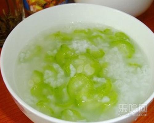 宝宝咳嗽喝什么粥好,宝宝喝什么粥对咳嗽有好