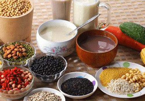 夏天身上起红疙瘩很痒怎么办,夏季起红点很痒