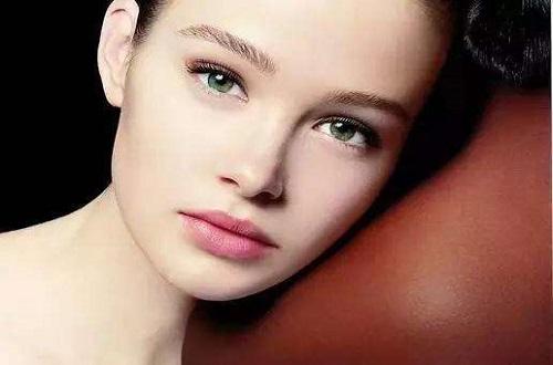 线雕隆鼻针眼多久消失,线雕隆鼻针眼多久愈合