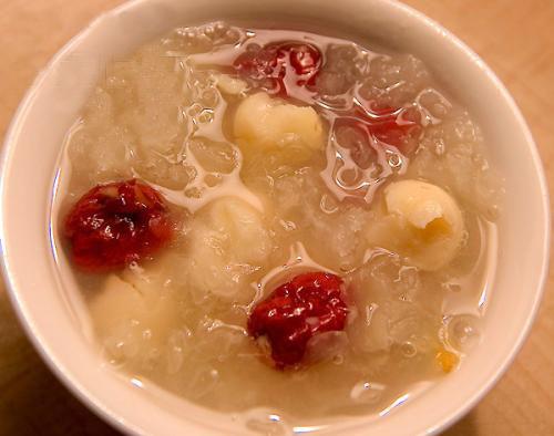 女人喝什么汤对皮肤好 喝这几种汤水皮肤越来