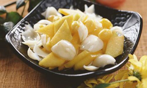 小孩可以吃百合鸡蛋吗