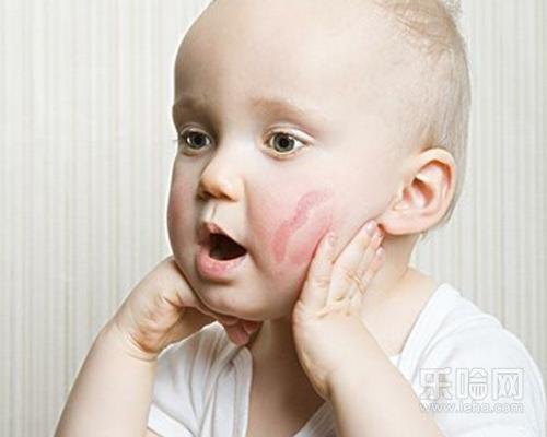 皮肤过敏可以洗澡吗,宝宝皮肤过敏能洗澡吗-乐