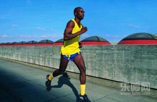 跑步能减肚子吗,跑步可以减肚子吗-乐哈健康网