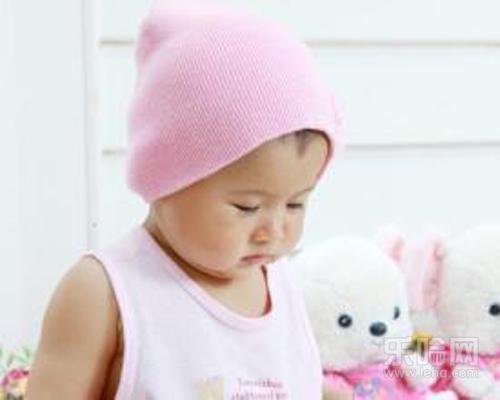 宝宝打喷嚏就是冷吗,宝宝打喷嚏是不是冷-乐哈