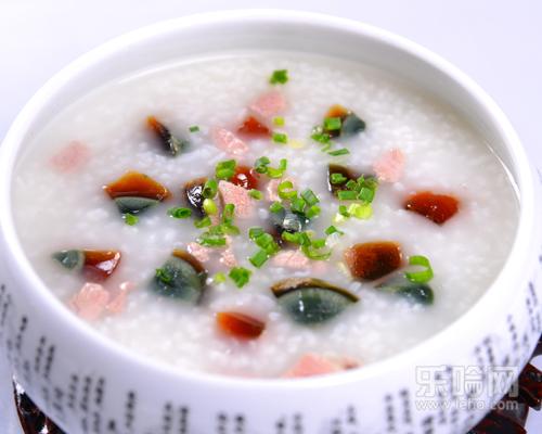 宝宝发烧喝什么粥好,宝宝喝什么粥对治疗发烧